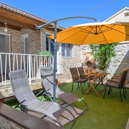 Apartman Dana Kastelir-Labinci المظهر الخارجي الصورة